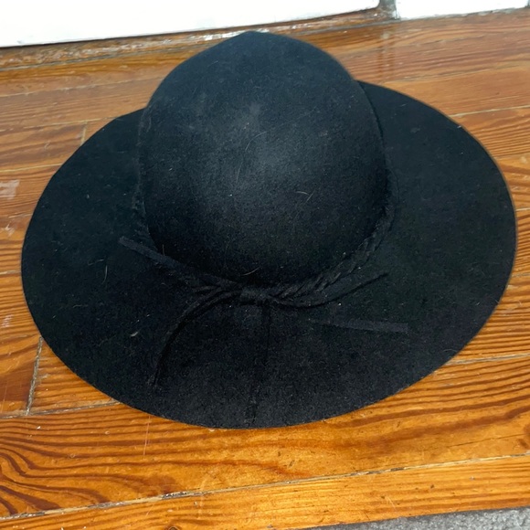 H&M Wool Floppy Hat - Picture 2 of 3